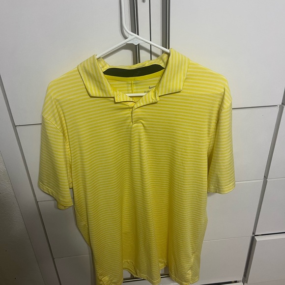 Never Worn Nike Golf Shirts - Picture 3 of 7